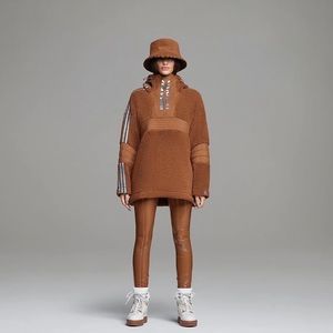 IVY PARK 1/2 ZIP BRANDED TEDDY JACKET